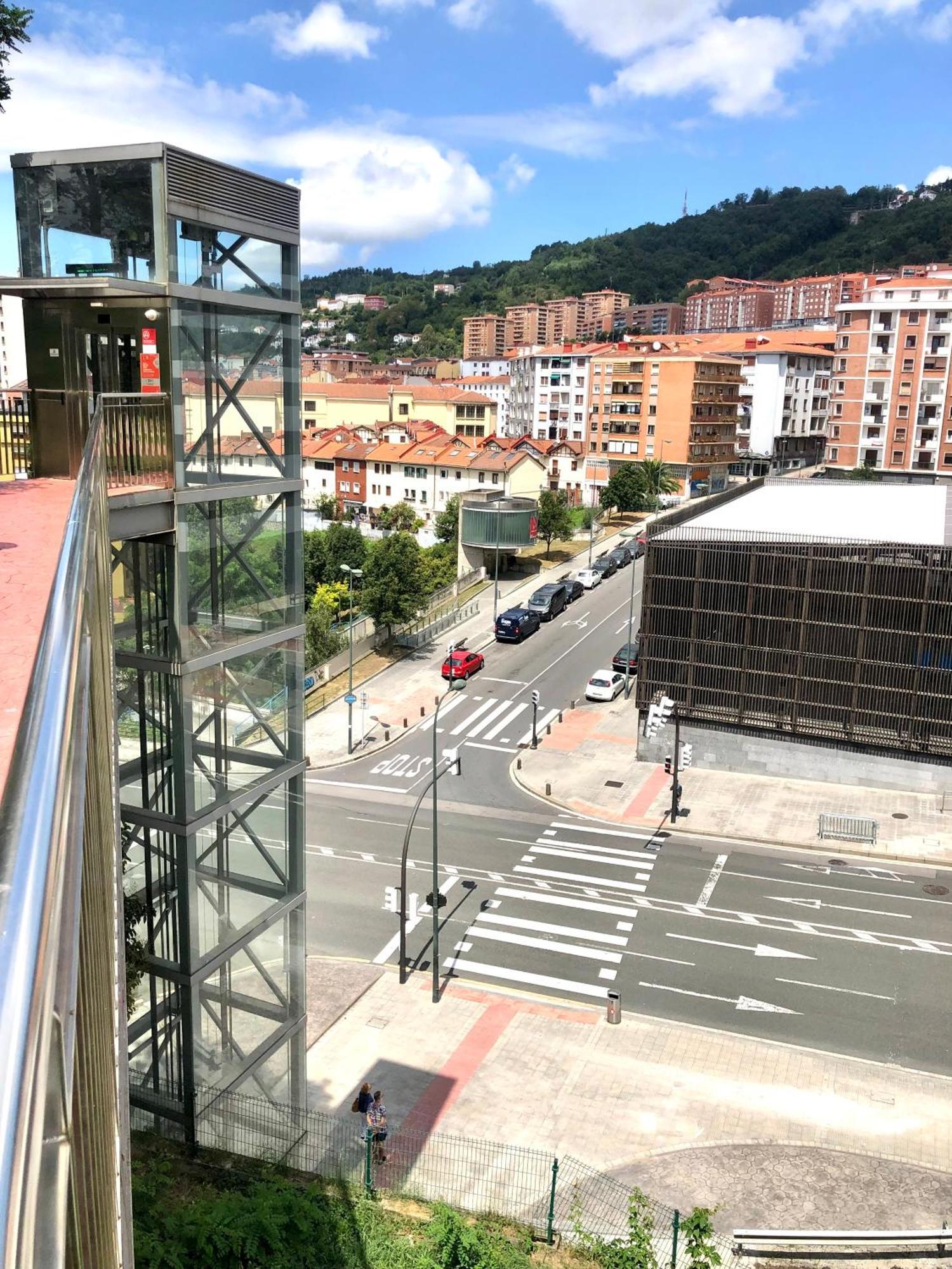 Unique Bilbao Bilbau Exterior foto